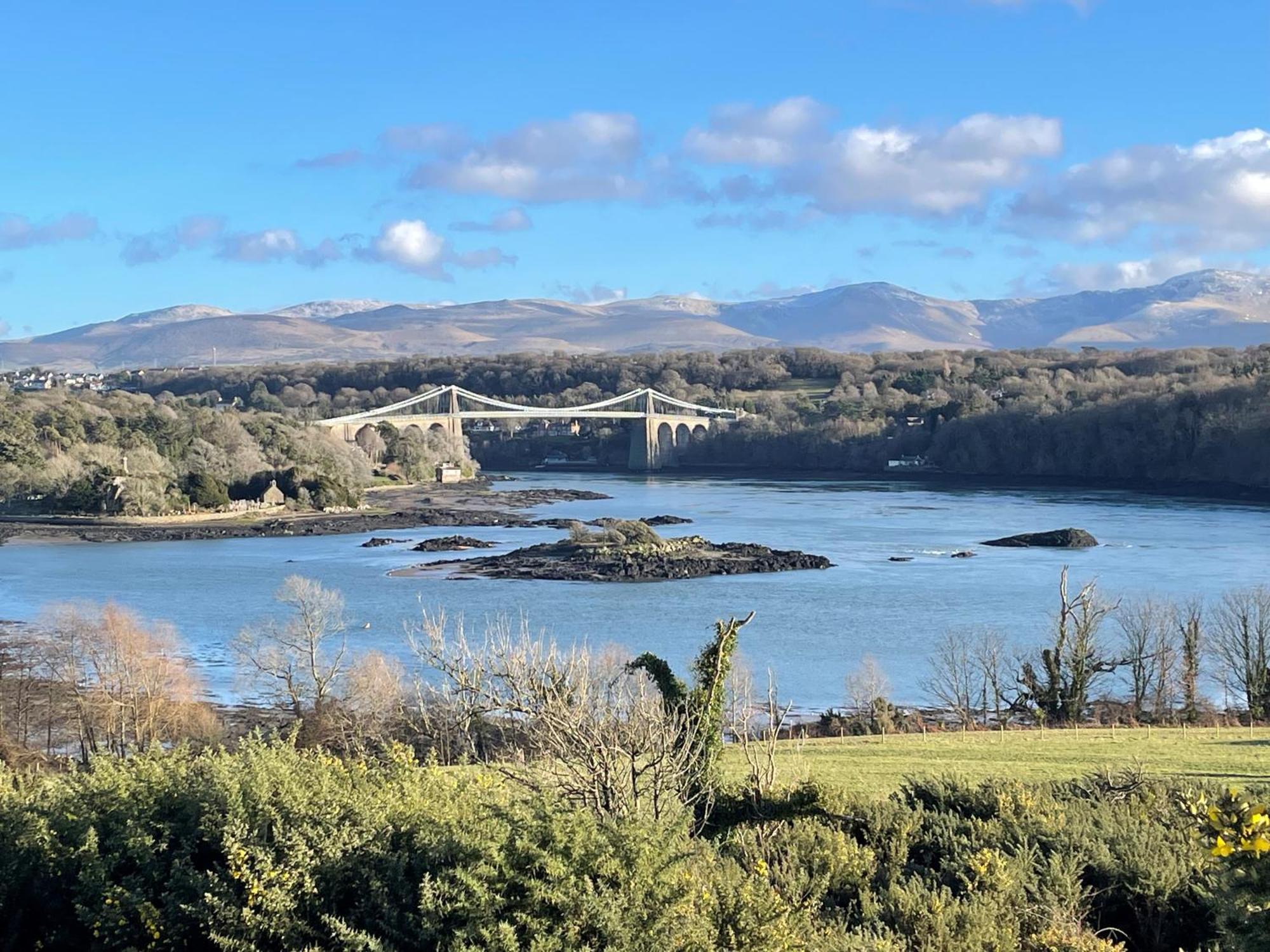 Menai Bridge Villa Exterior foto